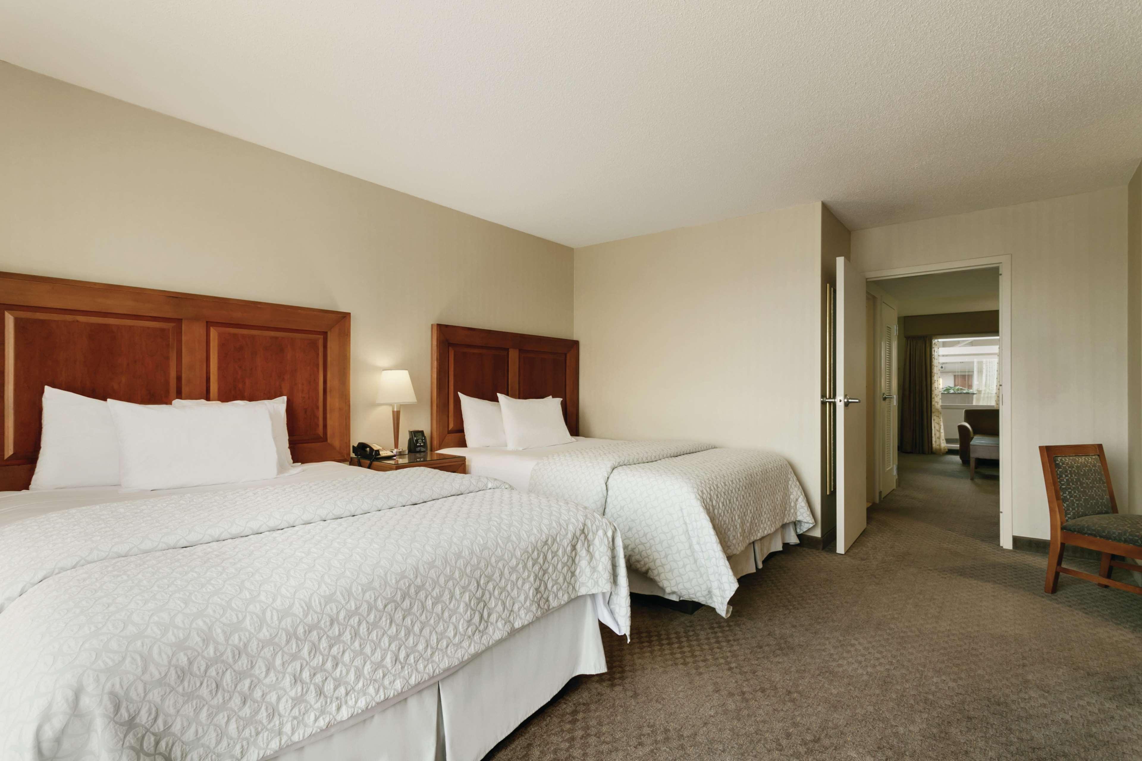 Embassy Suites By Hilton Dulles North Loudoun Bagian luar foto