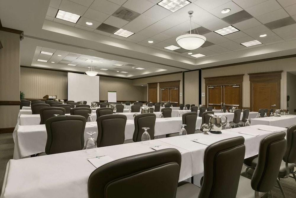 Embassy Suites By Hilton Dulles North Loudoun Bagian luar foto