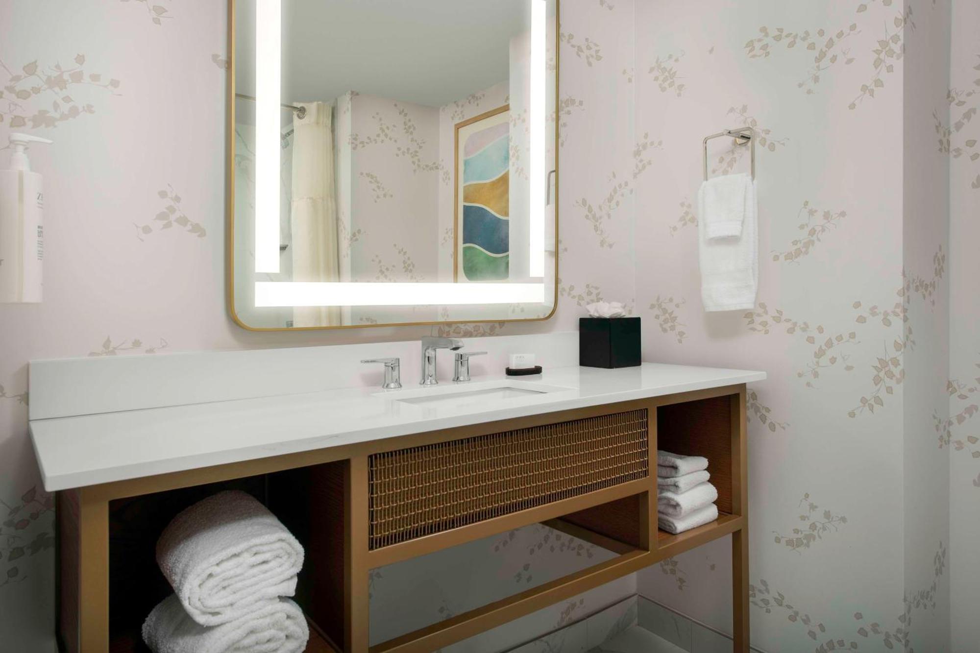 Embassy Suites By Hilton Dulles North Loudoun Bagian luar foto